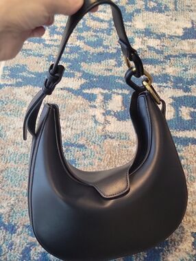 Black Faux  Leather Hobo Shoulder Bag - Classic Women's Carry